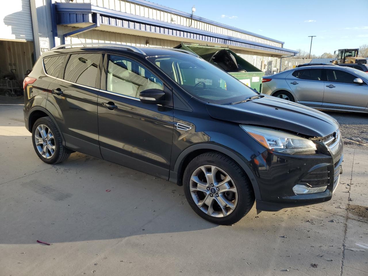 FORD ESCAPE TITANIUM