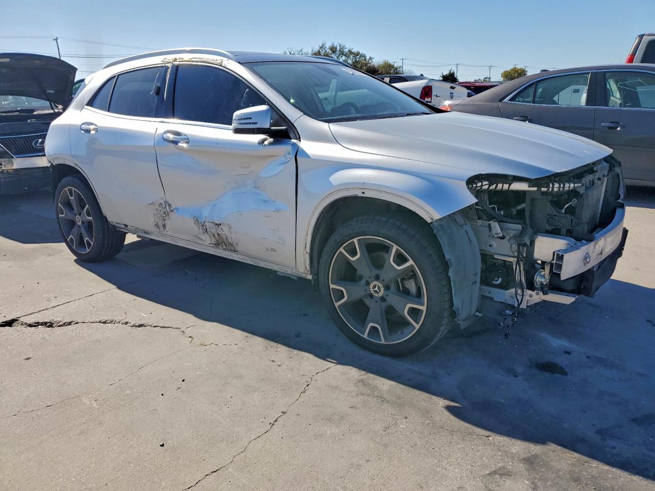 MERCEDES-BENZ GLA-CLASS 250