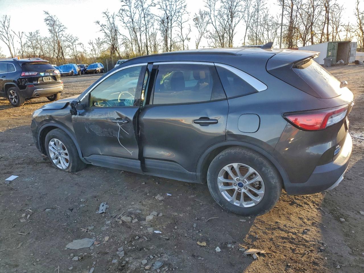 Lot #3309311996 2020 FORD ESCAPE SE