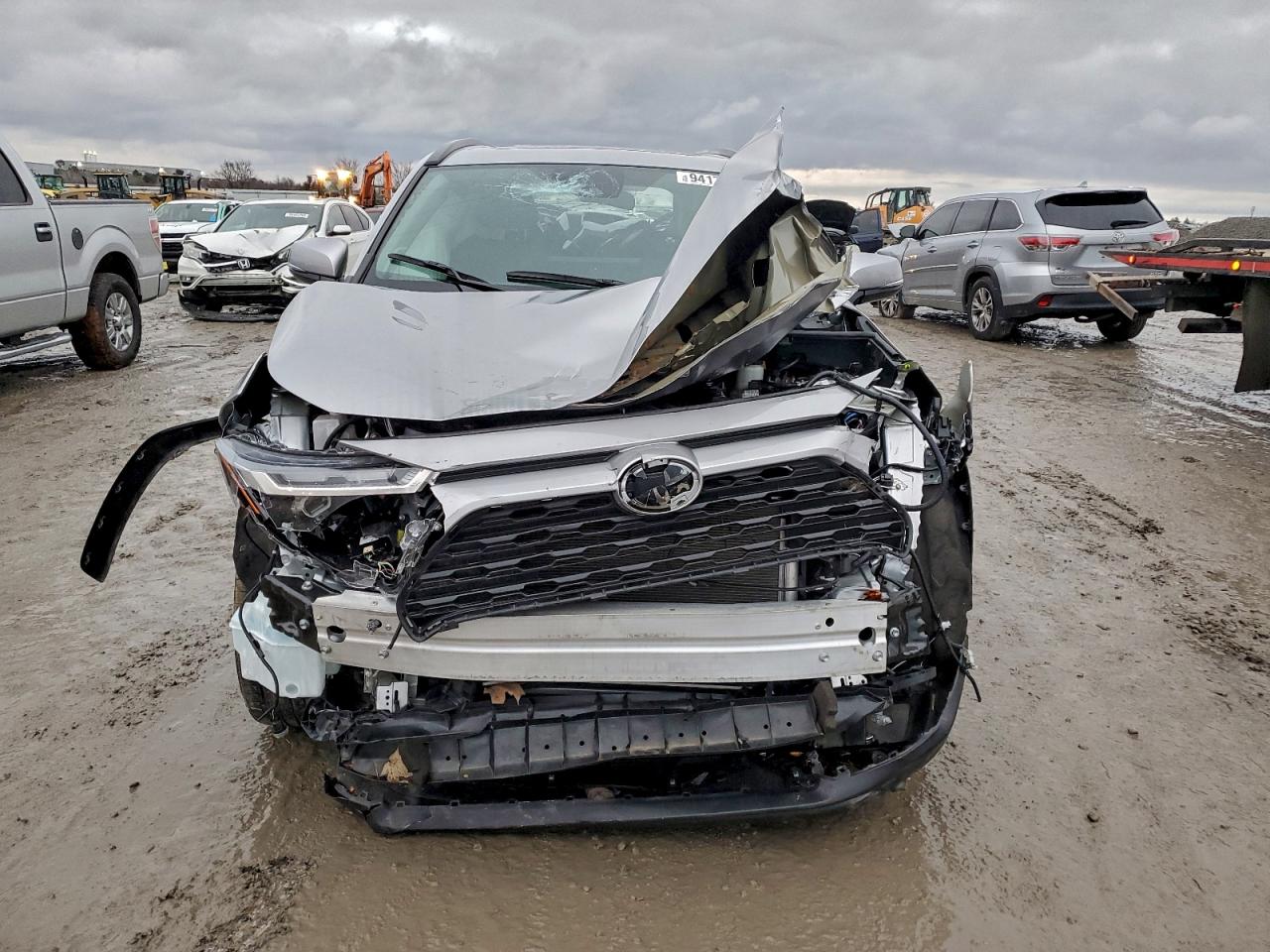 TOYOTA RAV4 XLE PREMIUM