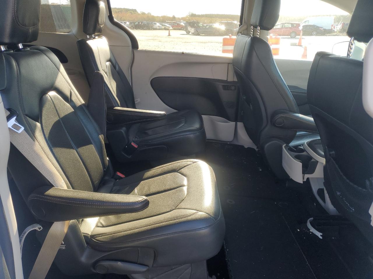 CHRYSLER PACIFICA TOURING L