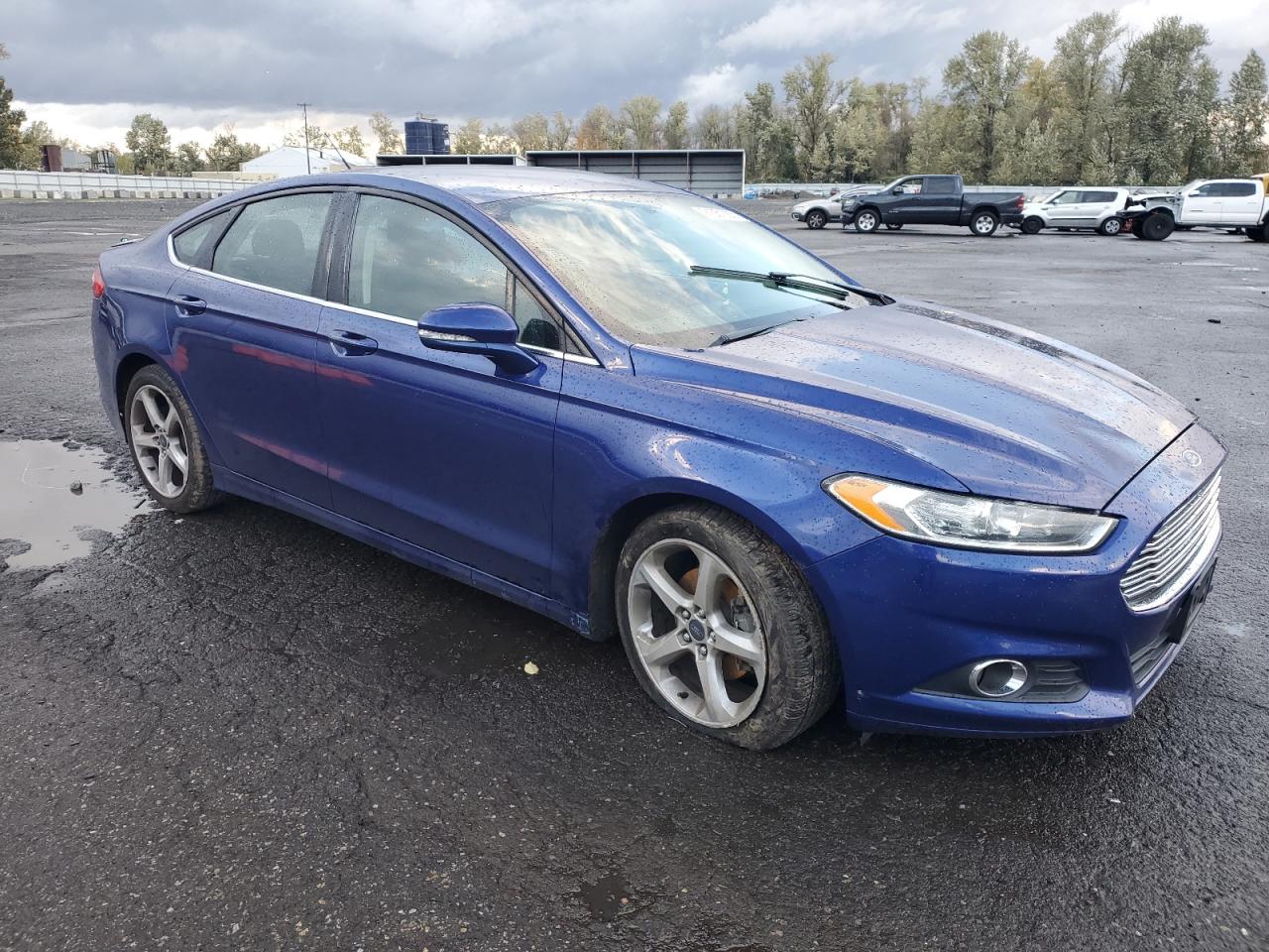 FORD FUSION SE