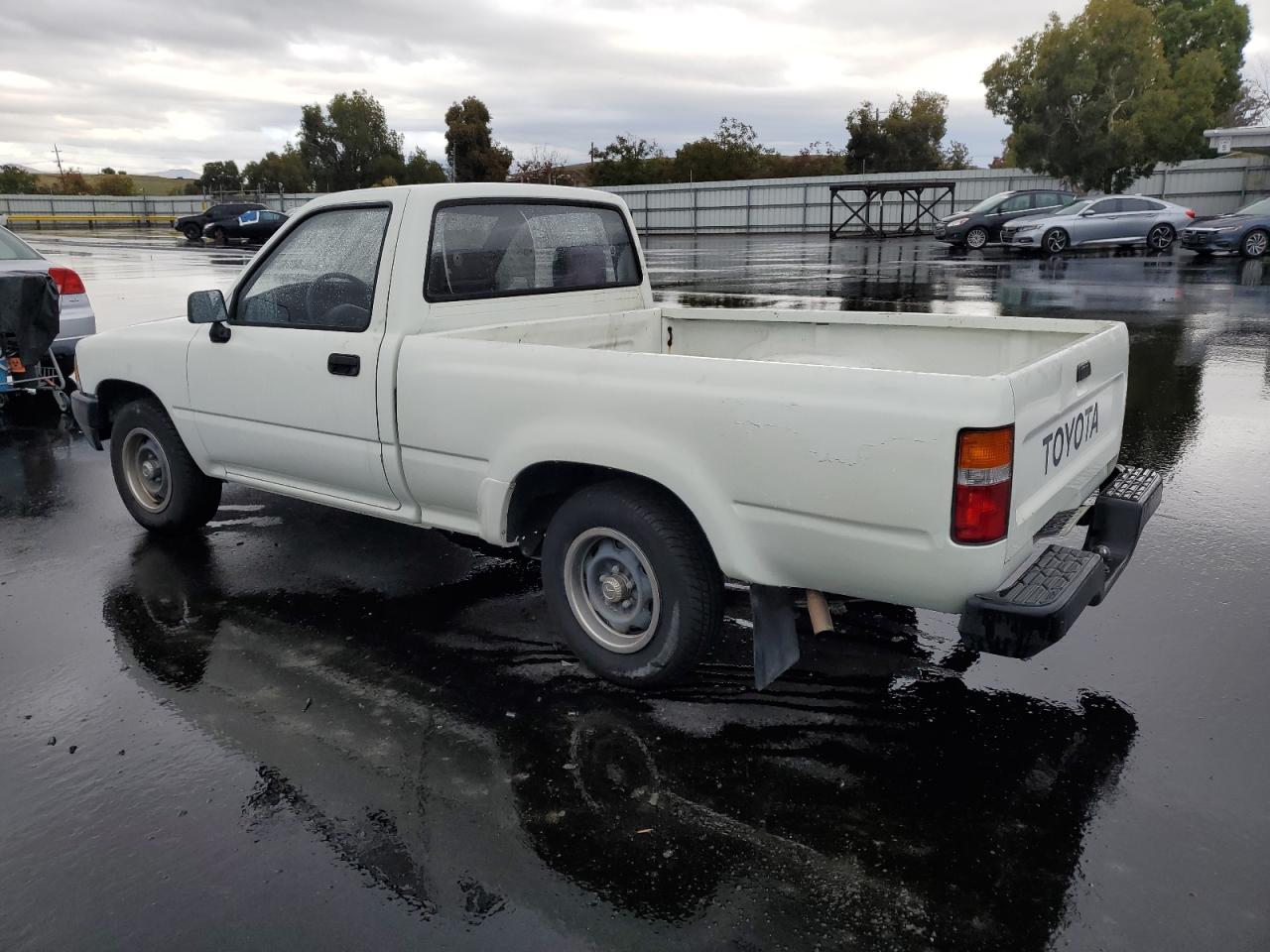 Lot #3309234616 1993 TOYOTA PICKUP 1/2