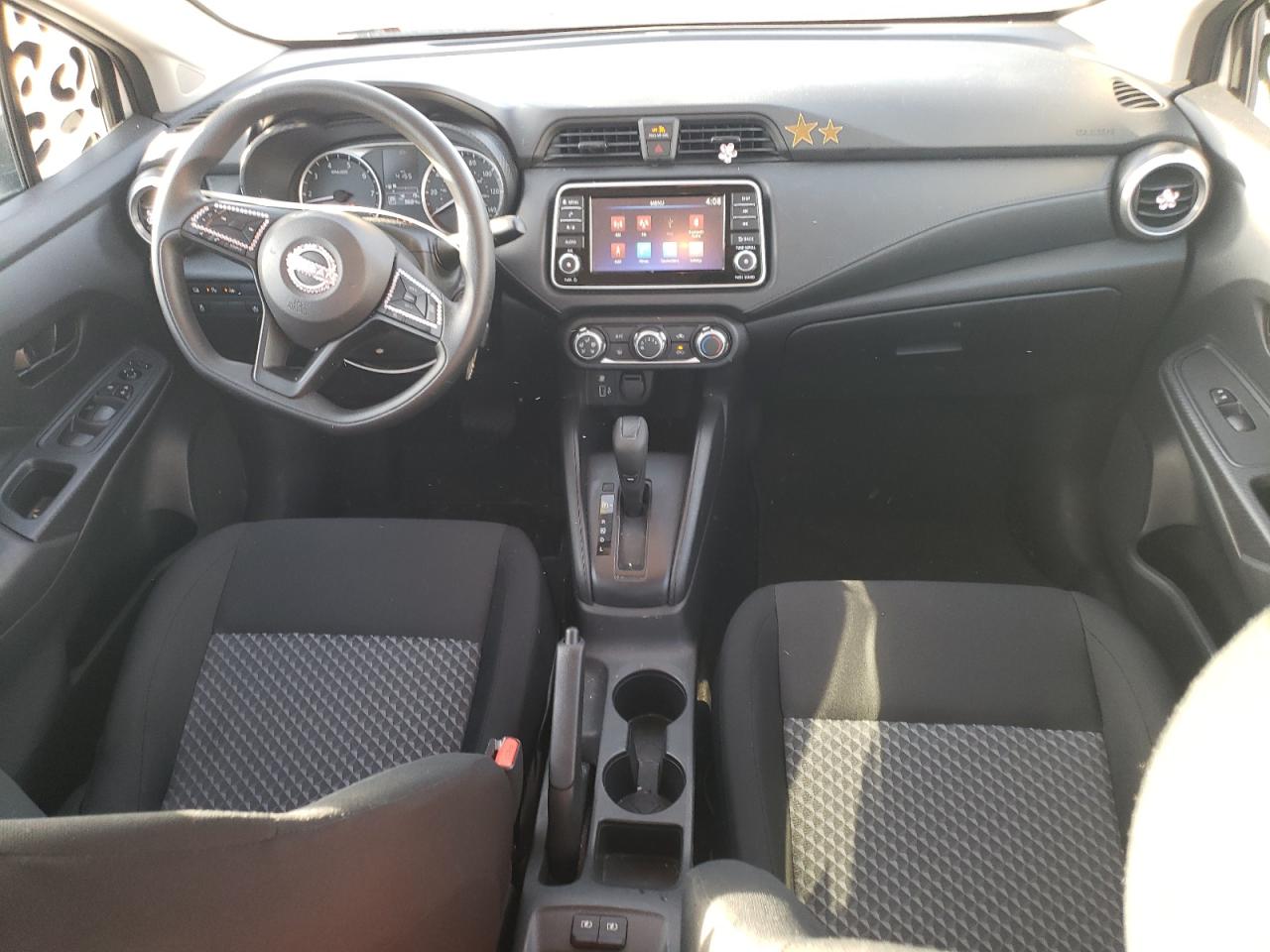 NISSAN VERSA S