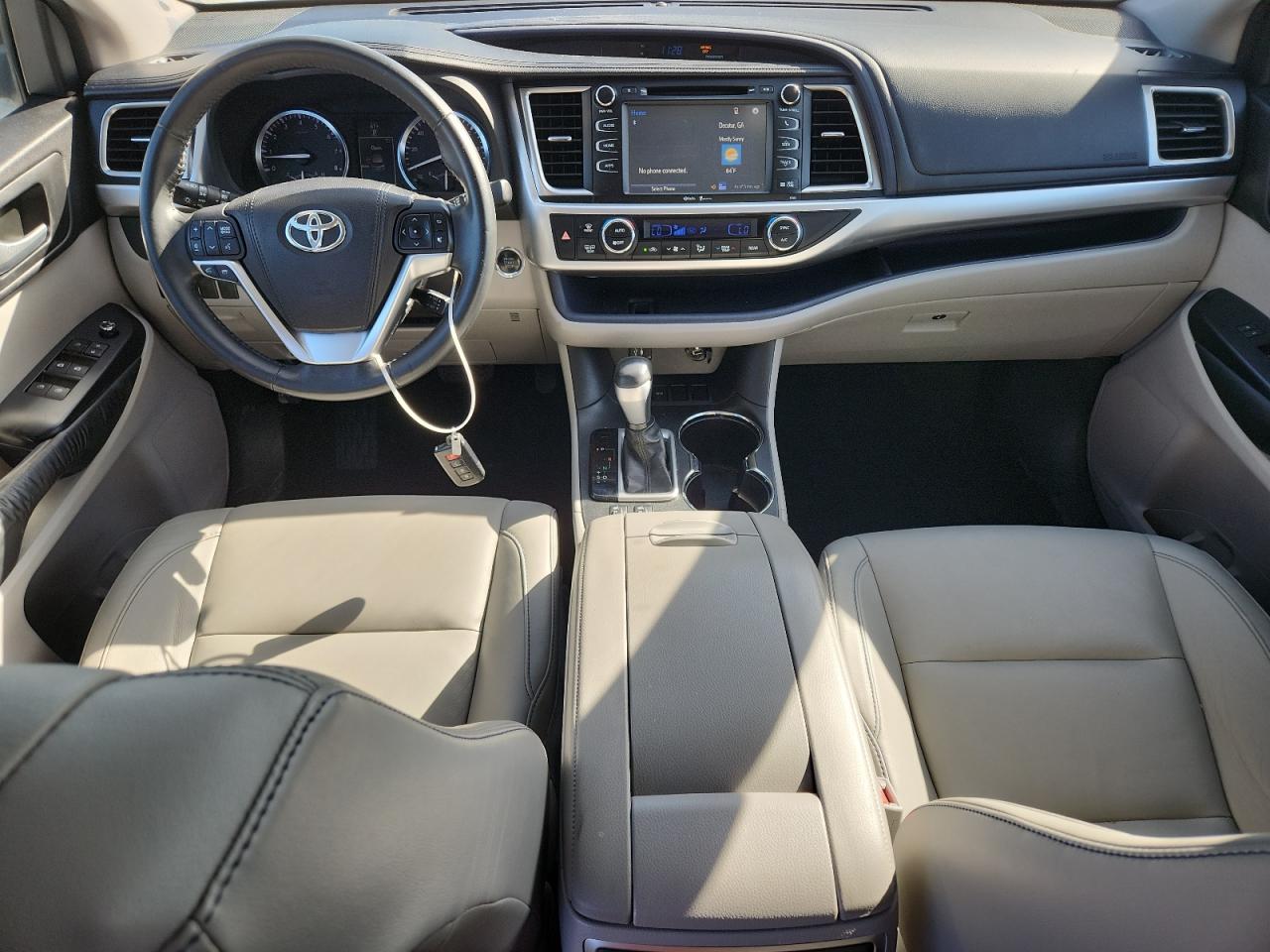 TOYOTA HIGHLANDER XLE