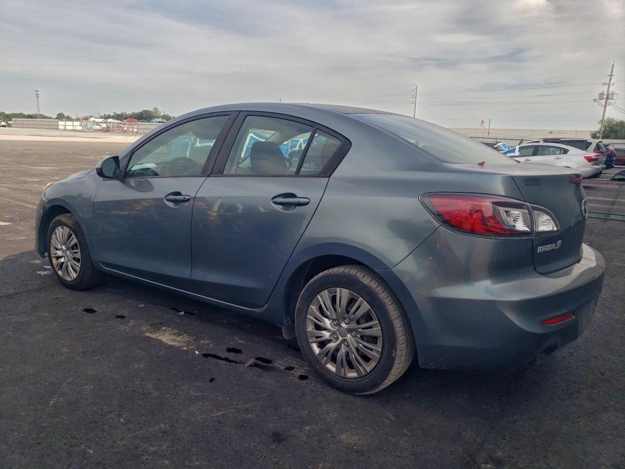 MAZDA 3 I