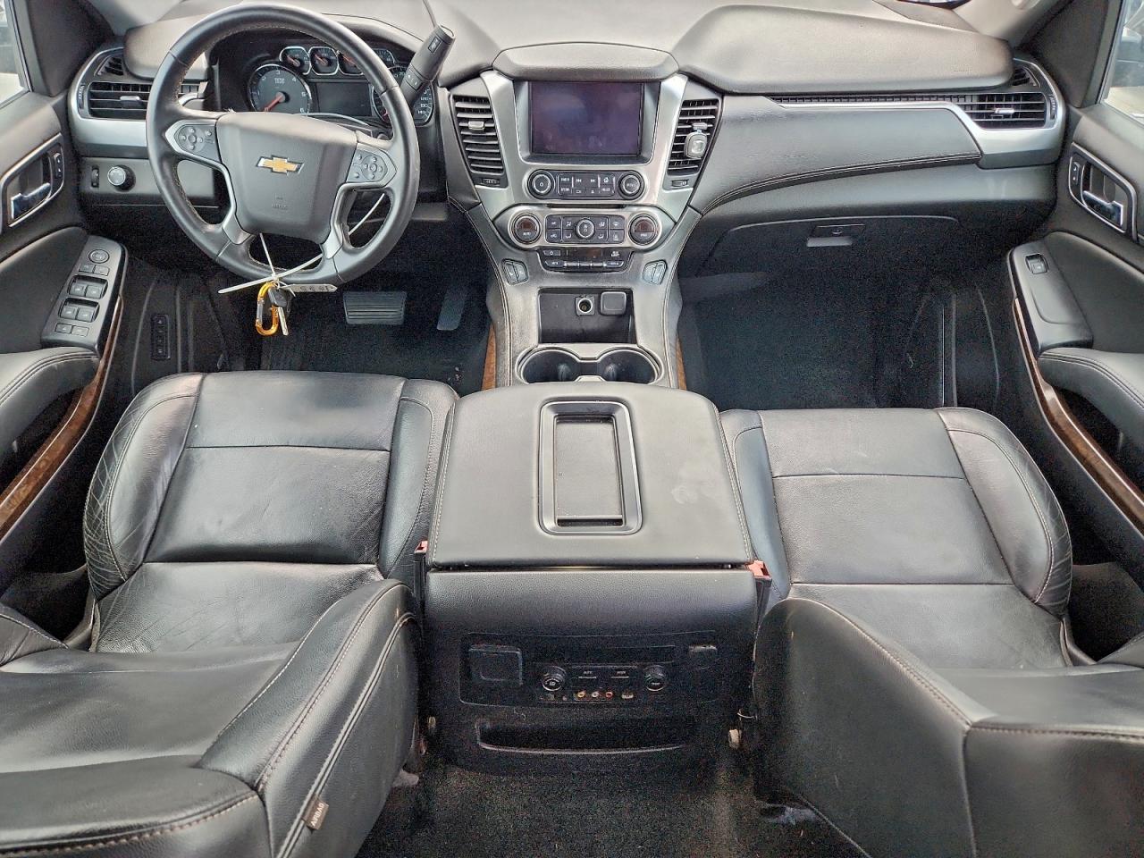 CHEVROLET SUBURBAN C1500 LT