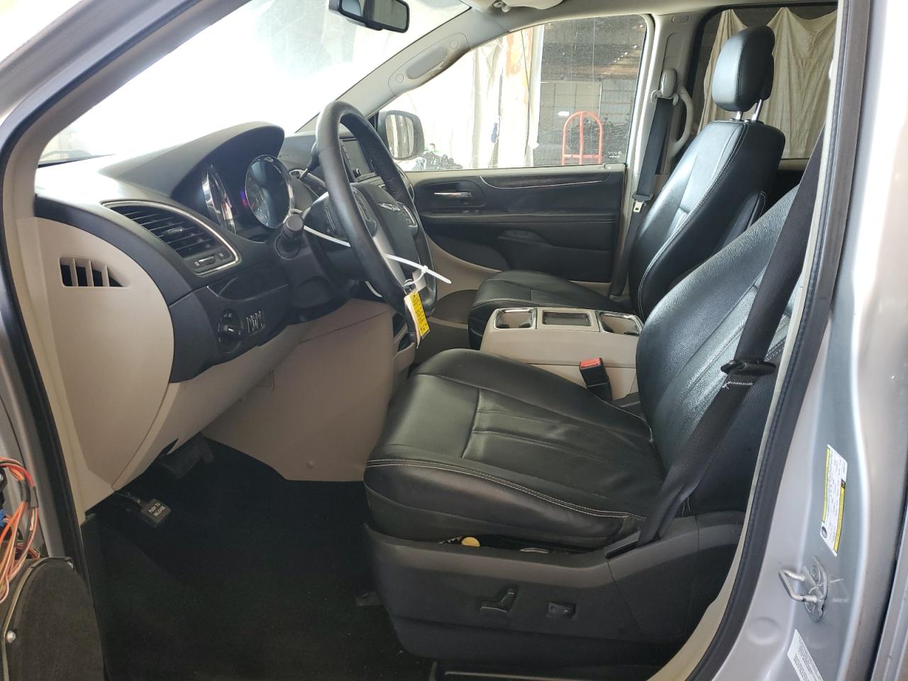 CHRYSLER TOWN & COUNTRY TOURING