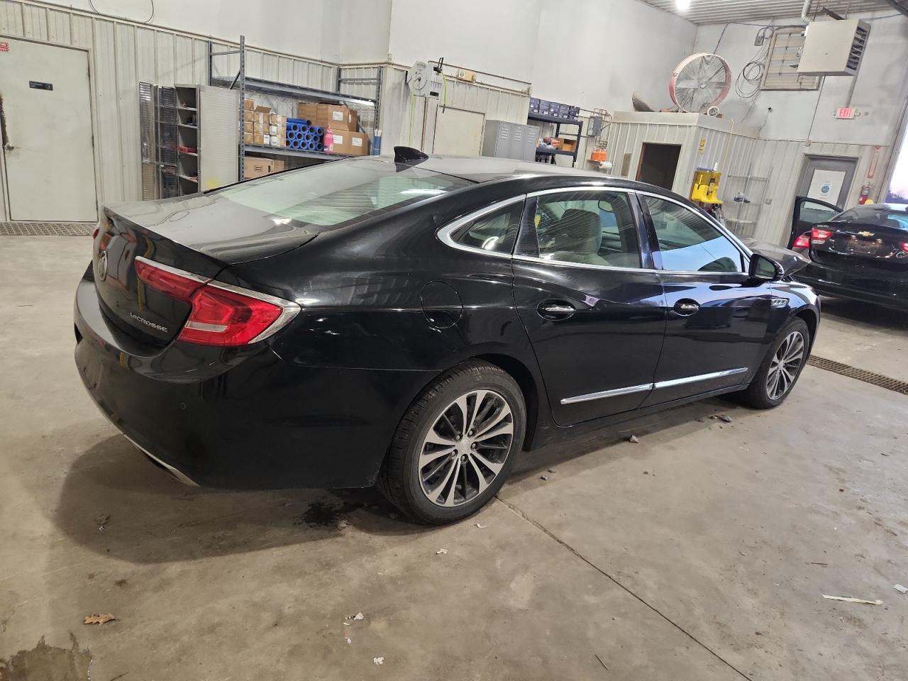 BUICK LACROSSE ESSENCE