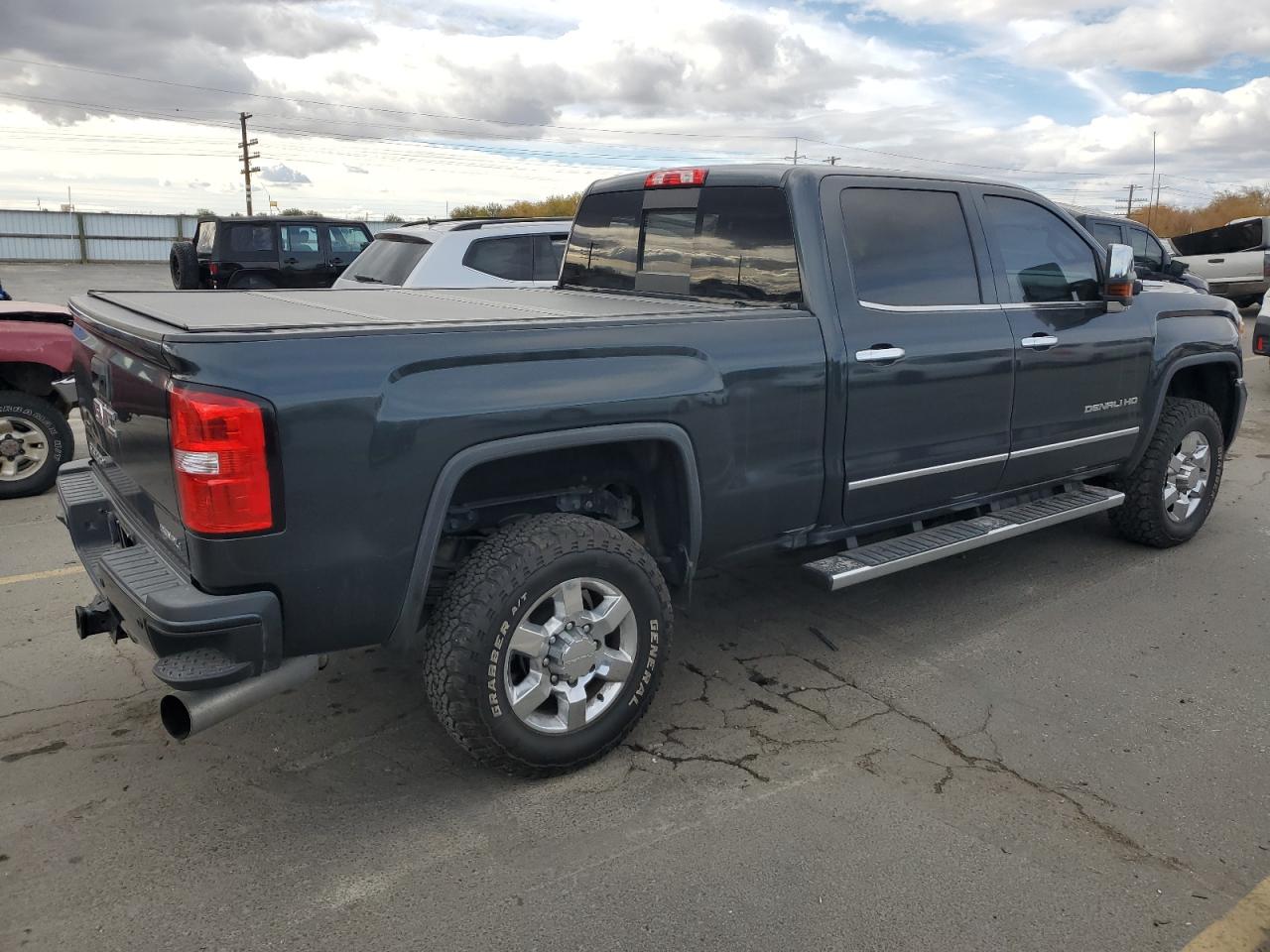 GMC SIERRA K3500 DENALI