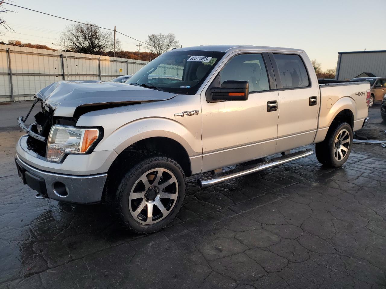 FORD F-150 SUPERCREW