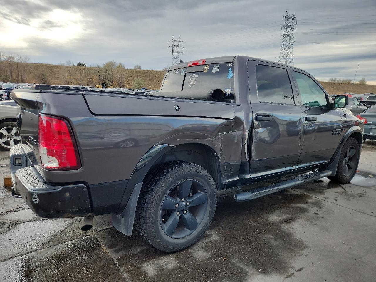 RAM 1500 SLT