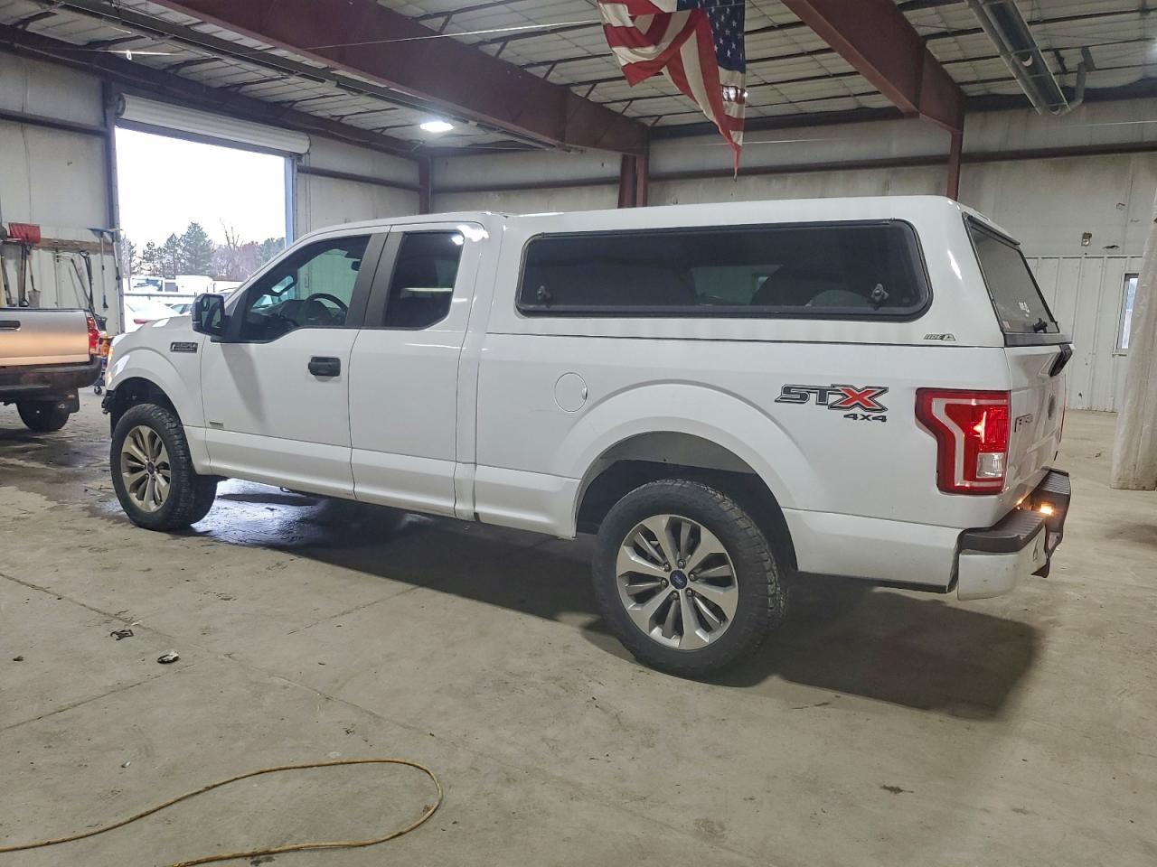 FORD F-150 SUPER CAB