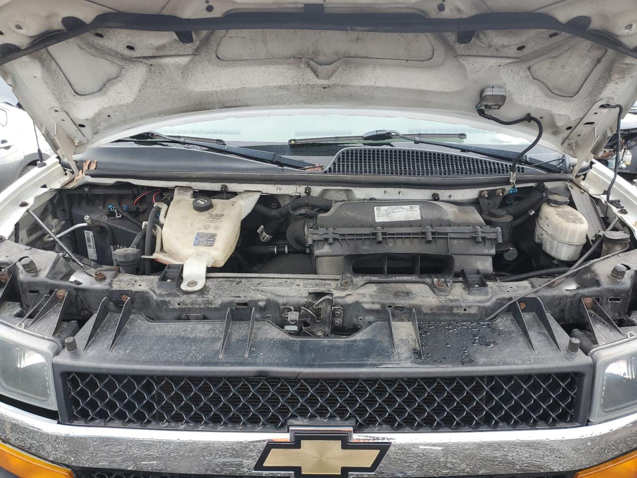 CHEVROLET EXPRESS LT