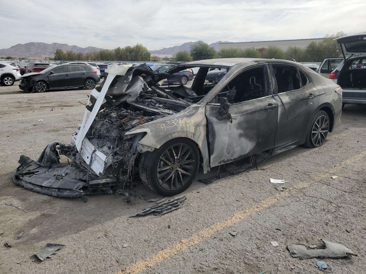 TOYOTA CAMRY SE NIGHT SHADE