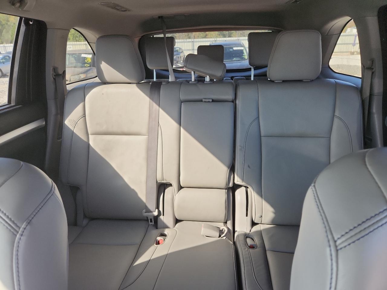 TOYOTA HIGHLANDER XLE