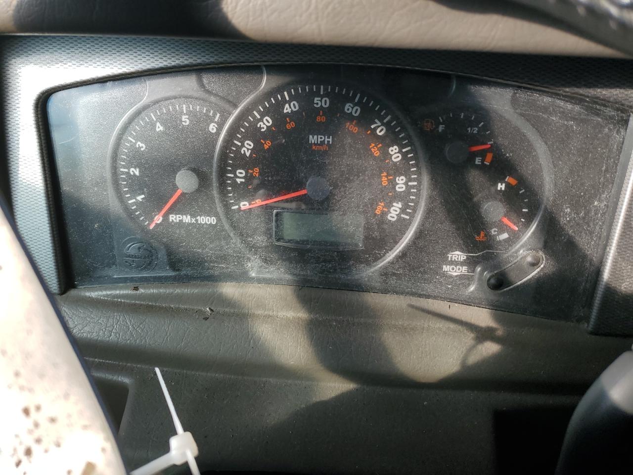 Lot #3290239266 2004 WORKHORSE CUSTOM CHASSIS MOTORHOME