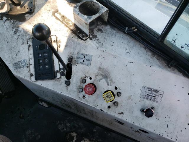 2012 CAPACITY YARD TRUCK #3296922813