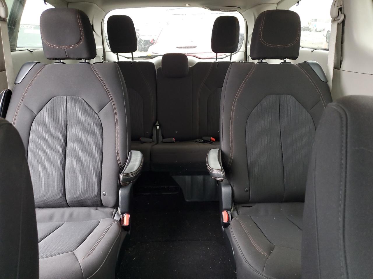 CHRYSLER PACIFICA TOURING L