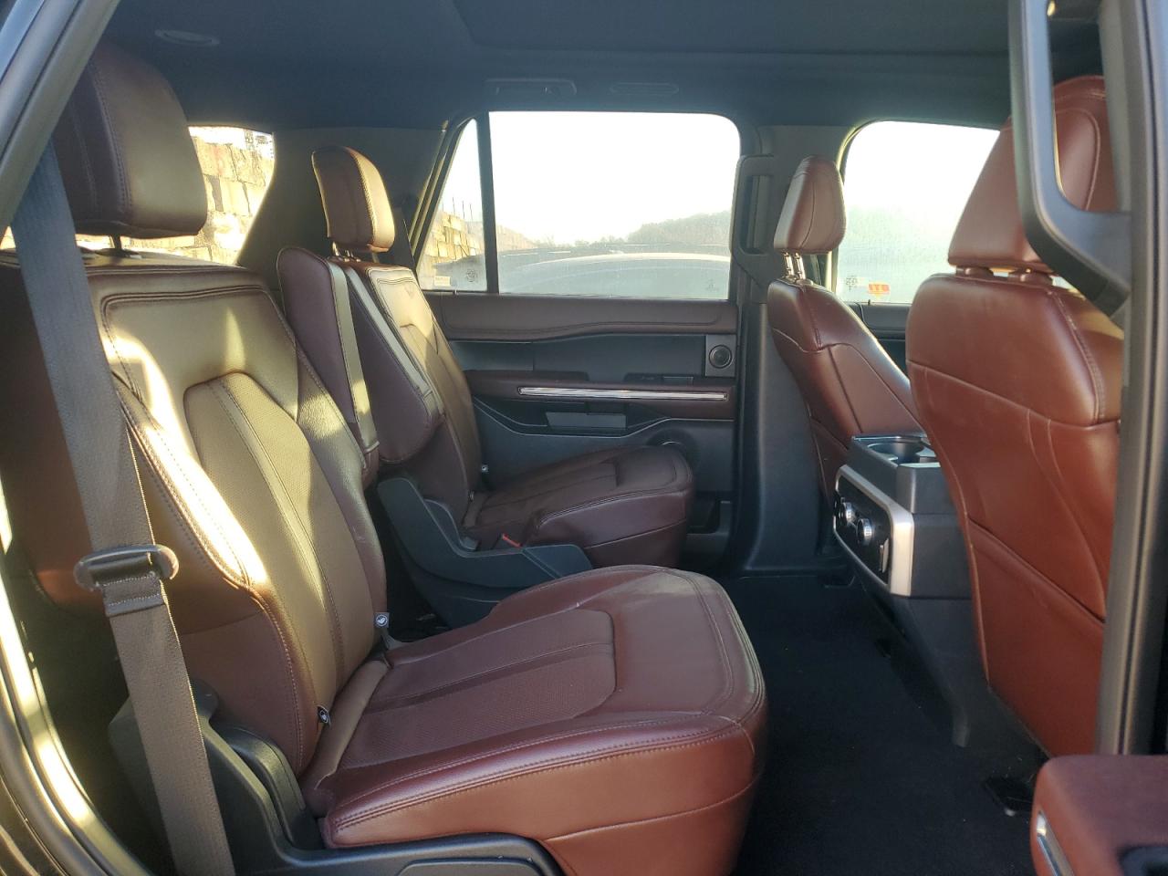 FORD EXPEDITION LIMITED