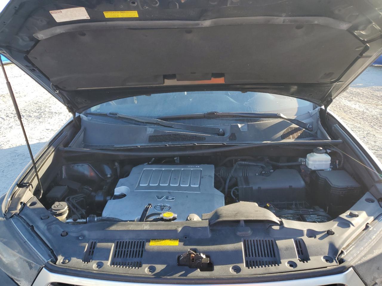 TOYOTA HIGHLANDER LIMITED