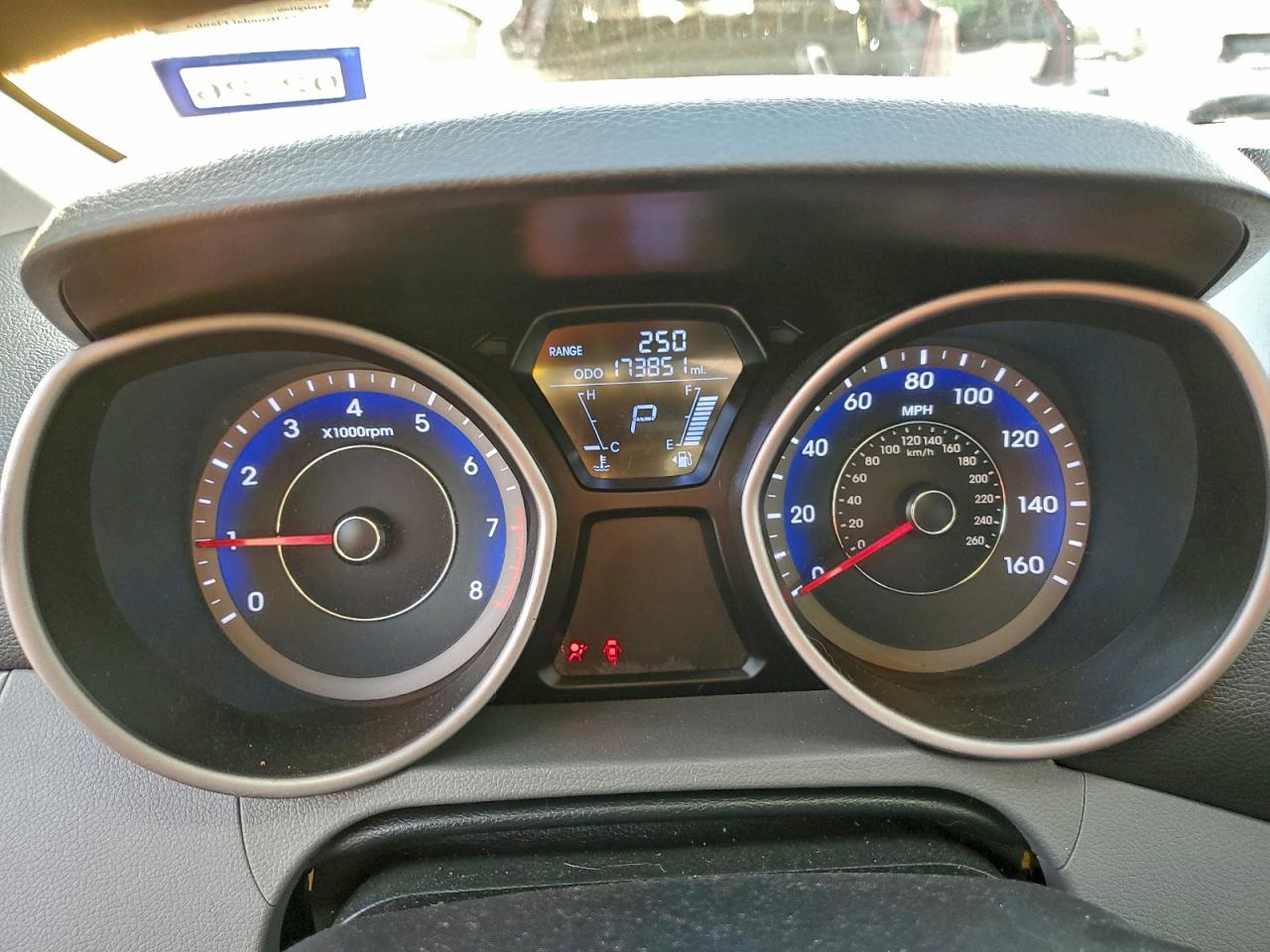 HYUNDAI ELANTRA GLS