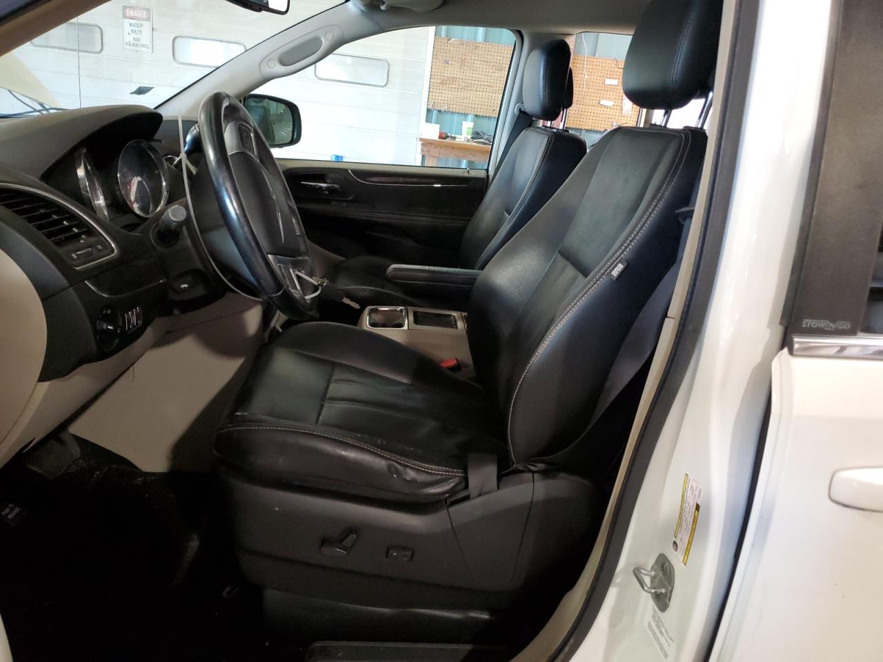 CHRYSLER TOWN & COUNTRY TOURING