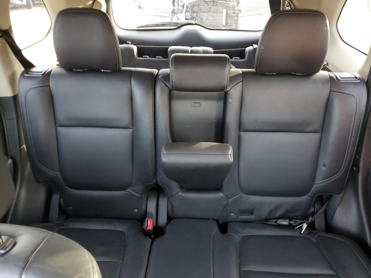 MITSUBISHI OUTLANDER SE