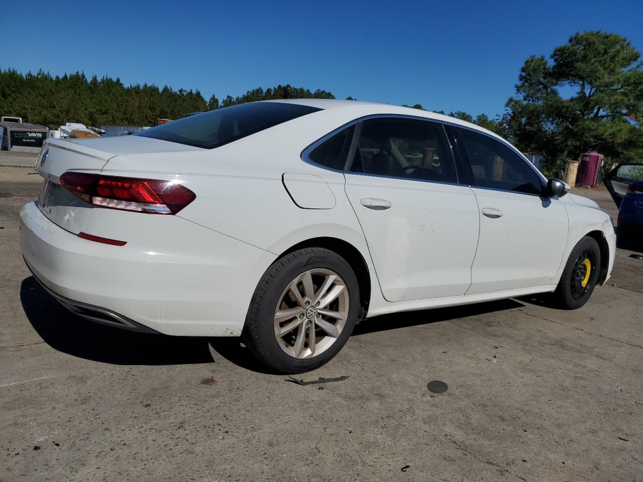 VOLKSWAGEN PASSAT SE