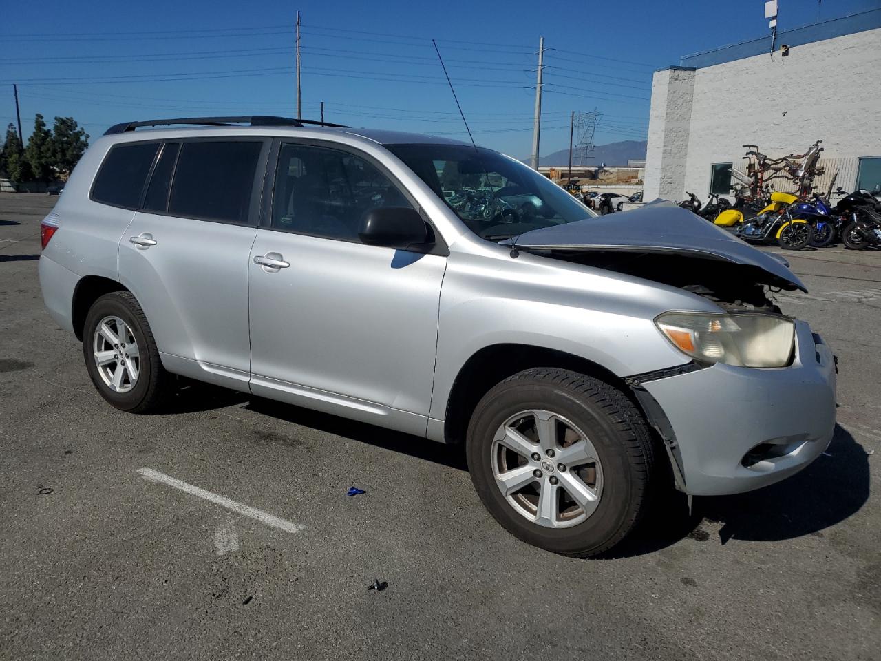 TOYOTA HIGHLANDER