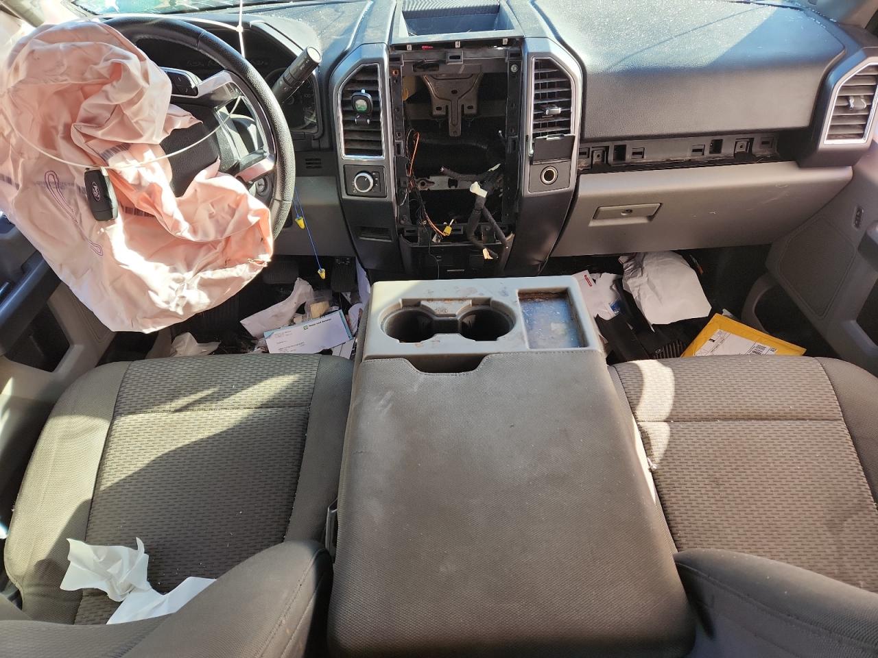 FORD F-150 SUPERCREW