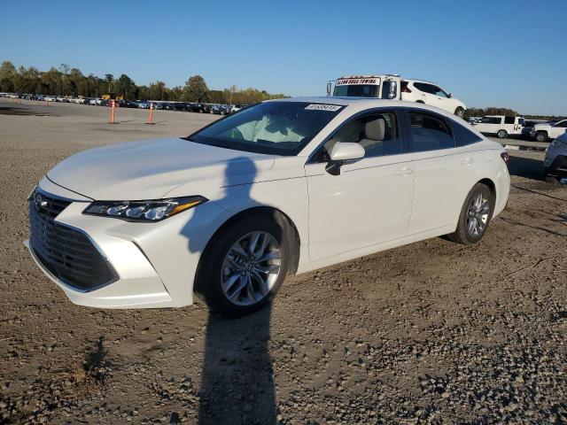 TOYOTA AVALON XLE