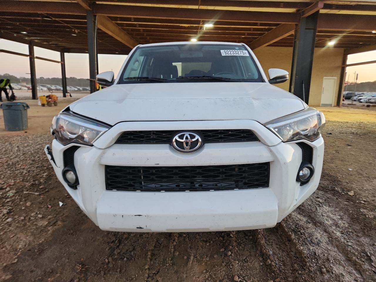 TOYOTA 4RUNNER SR5