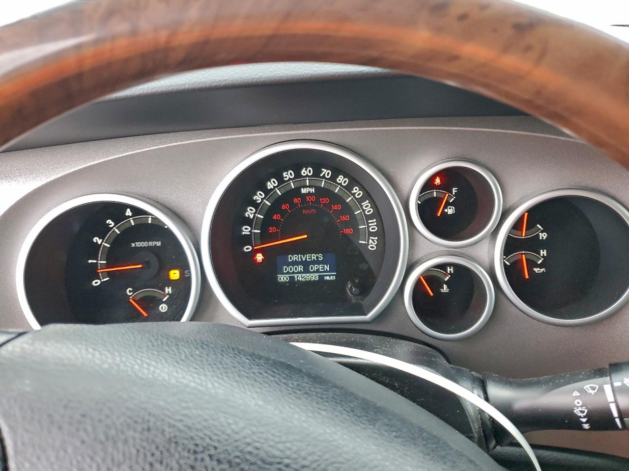 TOYOTA TUNDRA CREWMAX LIMITED