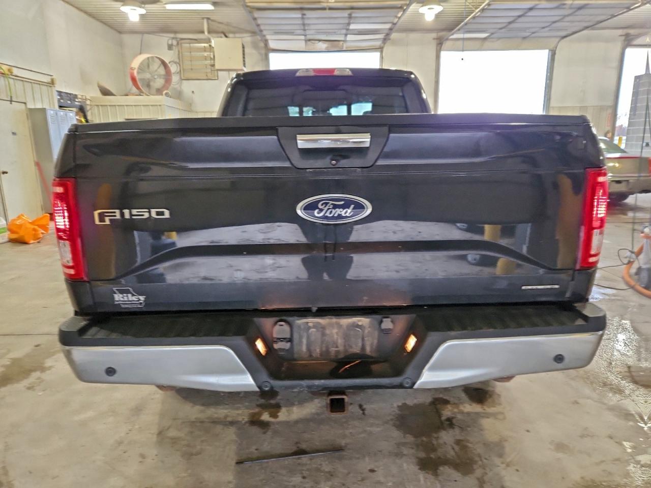 FORD F-150 SUPER CAB