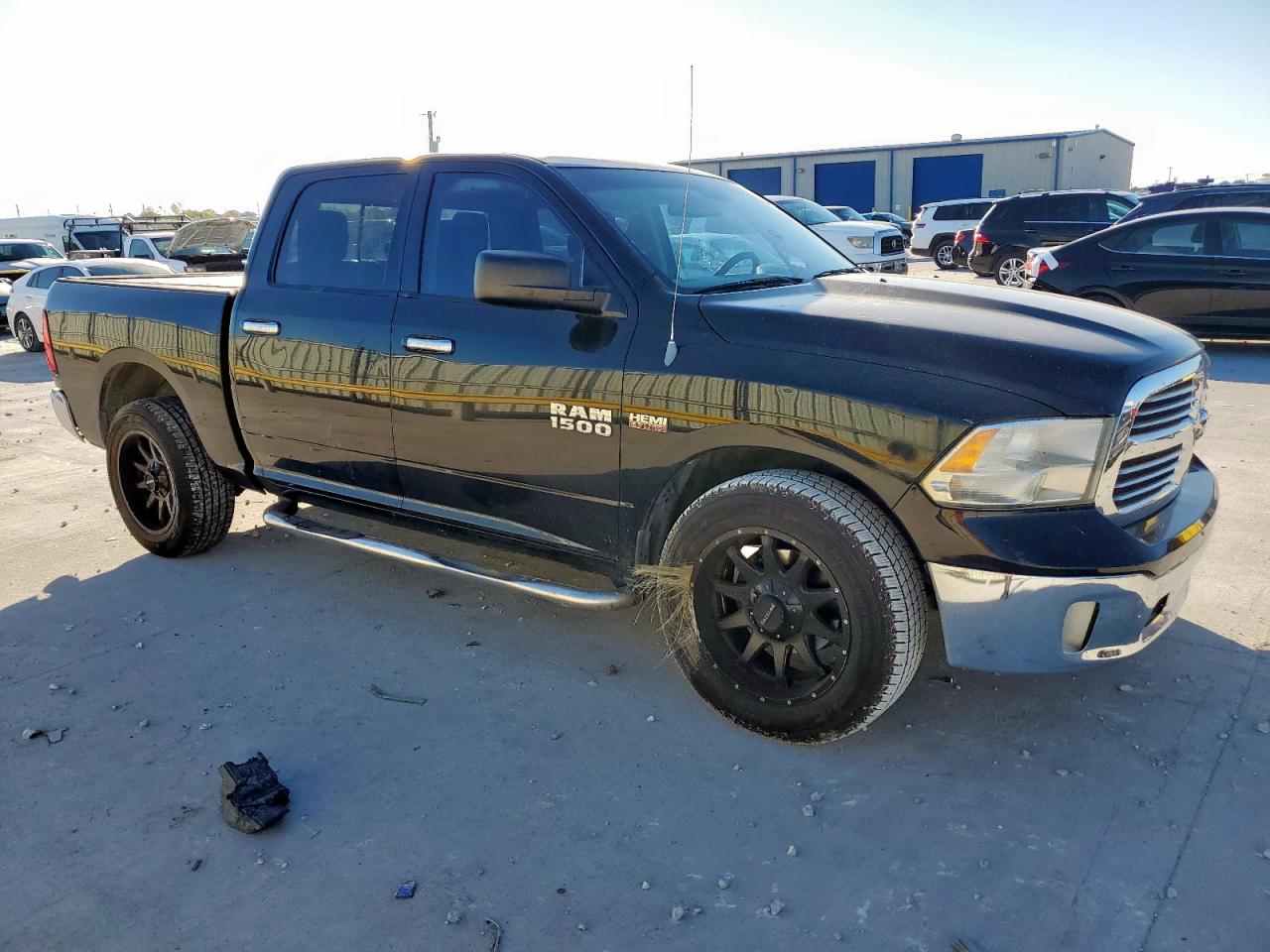 RAM 1500 SLT