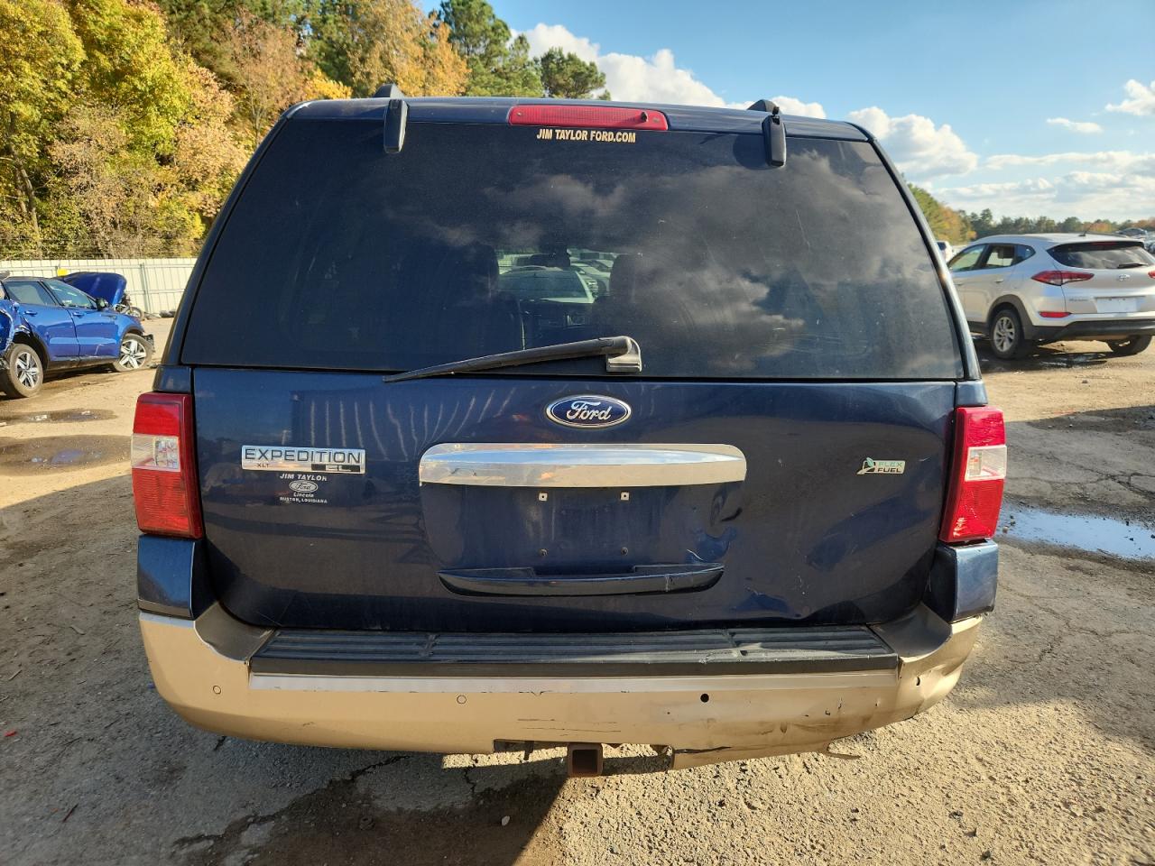 FORD EXPEDITION EL XLT