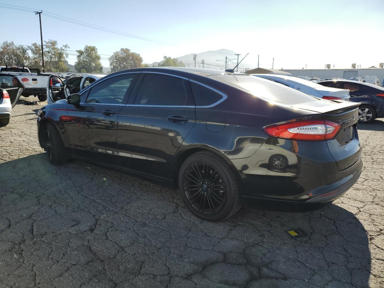 FORD FUSION SE
