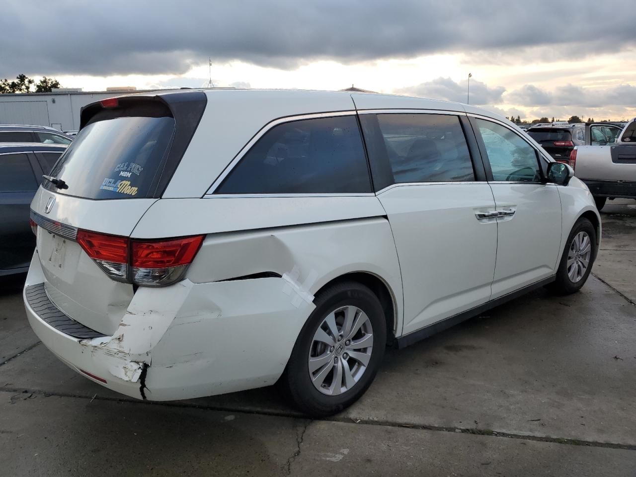 Lot #3304032504 2015 HONDA ODYSSEY EX