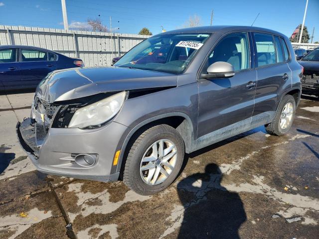 2011 VOLKSWAGEN TIGUAN S #3304309958