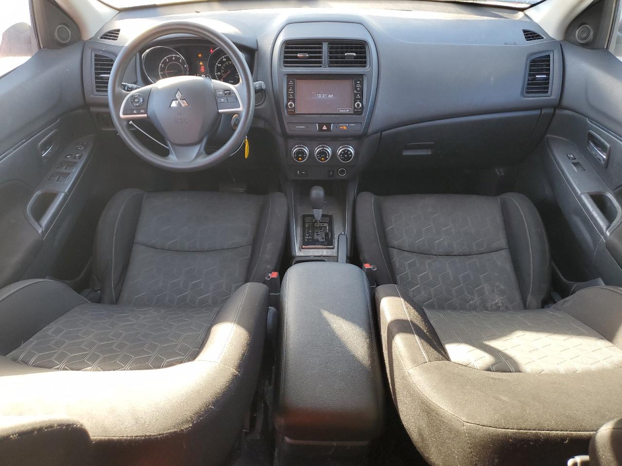 MITSUBISHI OUTLANDER ES