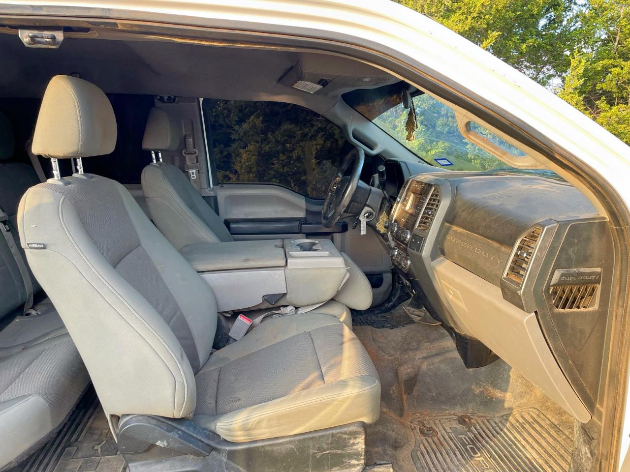 FORD F-250 SUPER DUTY