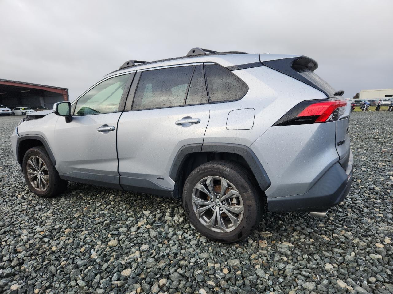 TOYOTA RAV4 XLE PREMIUM