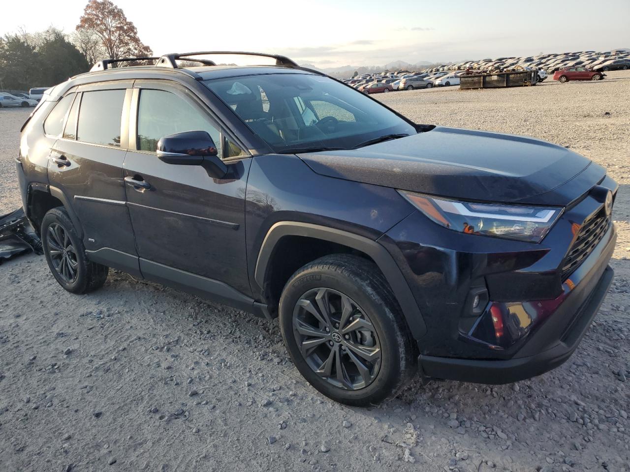 TOYOTA RAV4 XLE PREMIUM