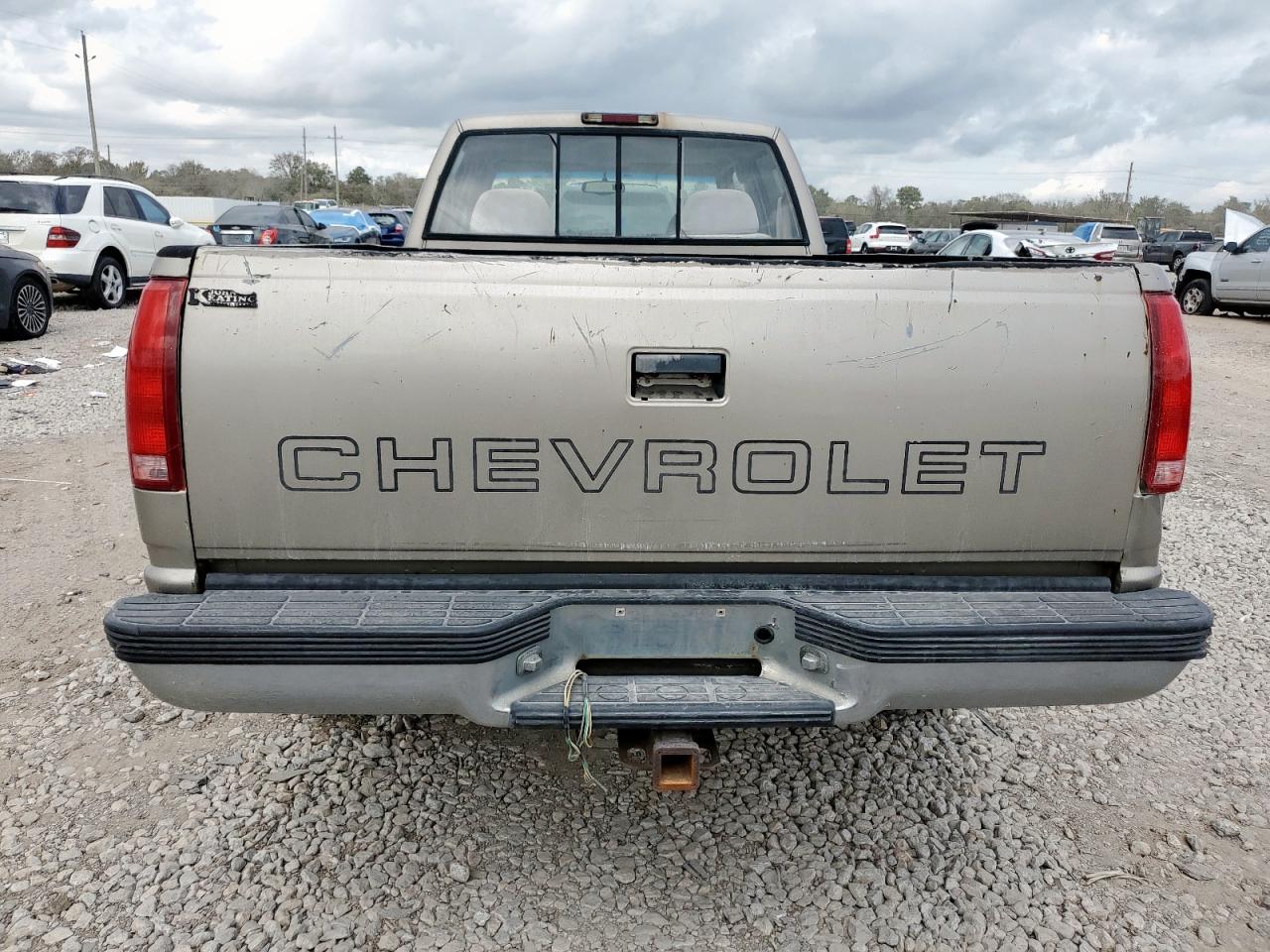 Lot #3297178863 2000 CHEVROLET GMT-400 C3