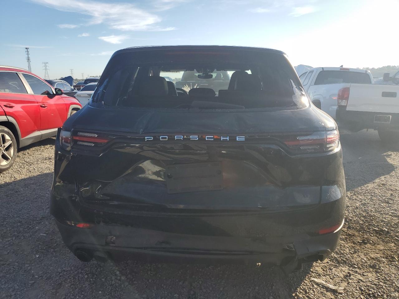 PORSCHE CAYENNE