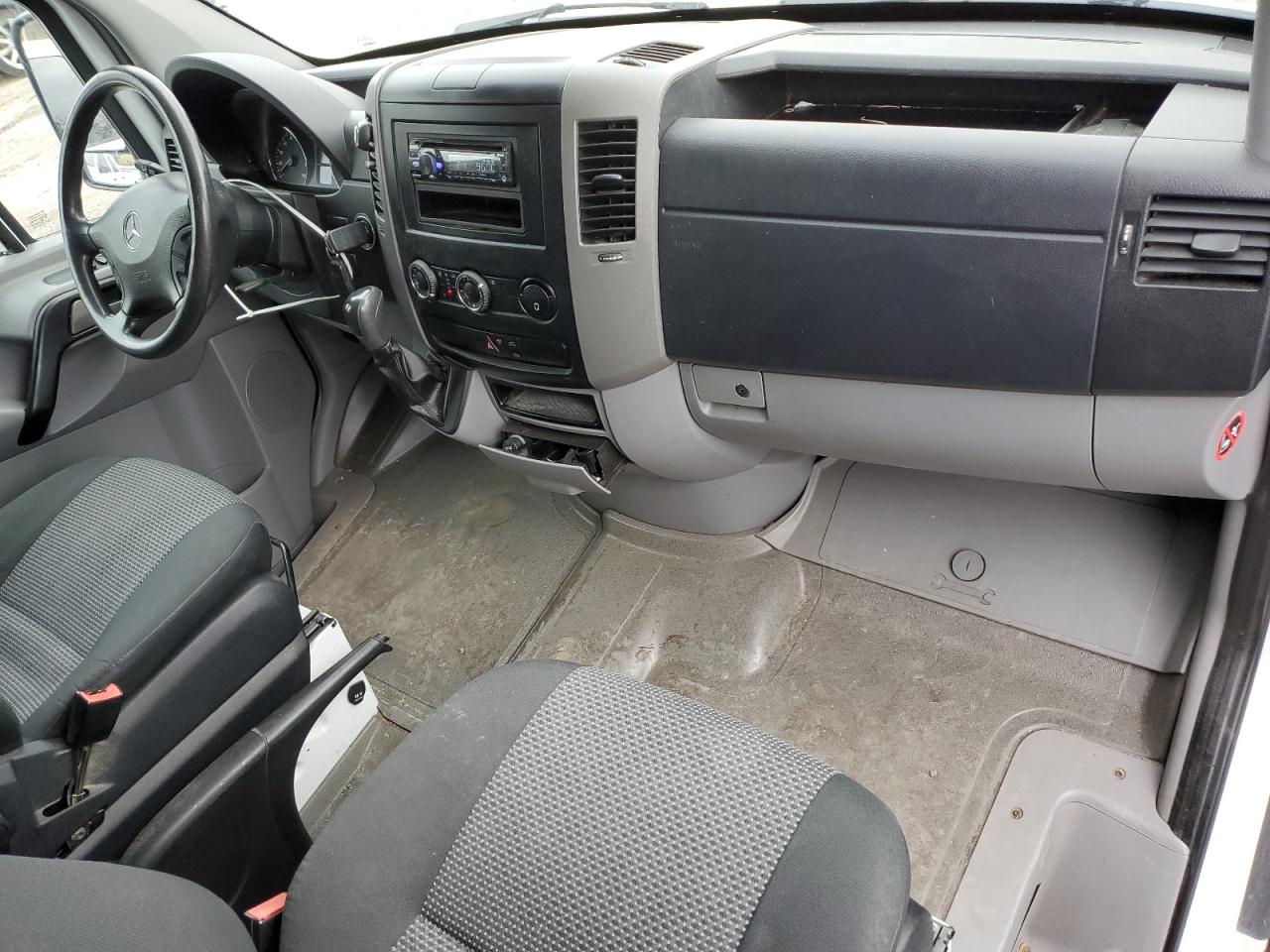 MERCEDES-BENZ SPRINTER 2500