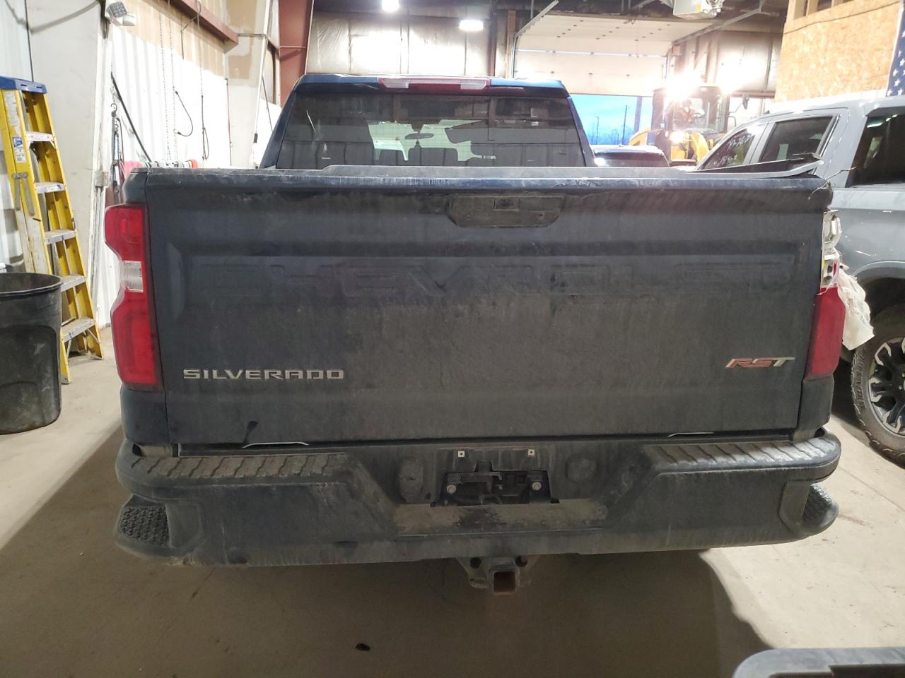 CHEVROLET SILVERADO K1500 RST