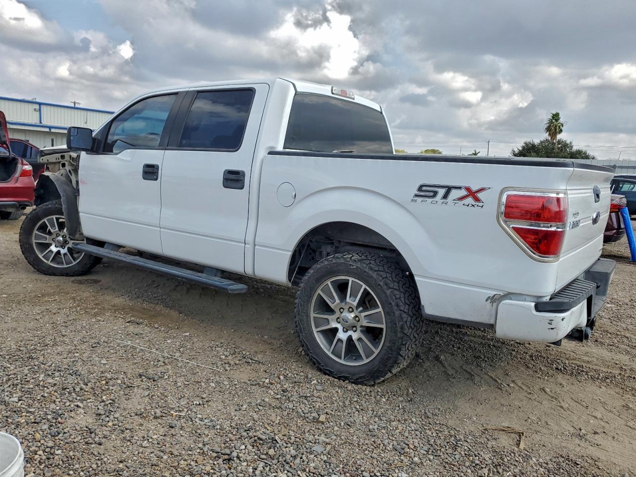 FORD F-150 SUPERCREW