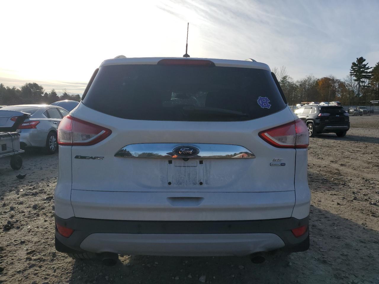 FORD ESCAPE SE